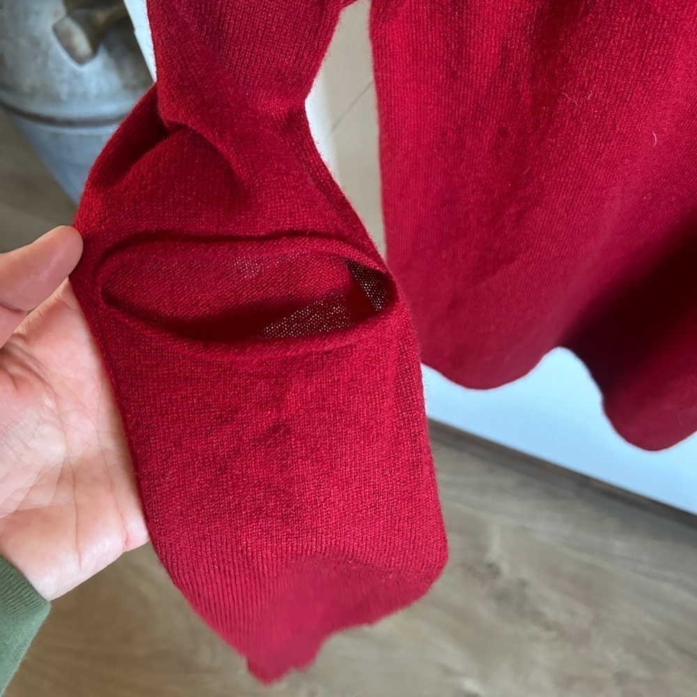 6397 Cashmere Sweater - Picture 4 of 7